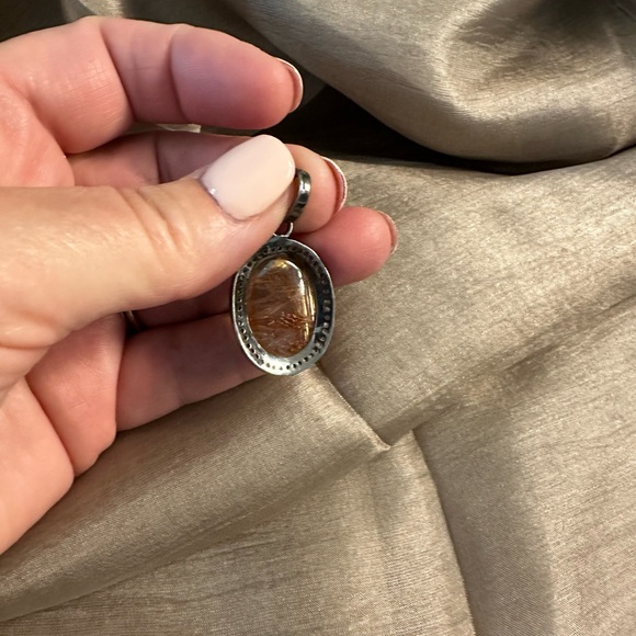 Gold Rudilated Quartz & Diamond pendant. - Picture 4 of 10